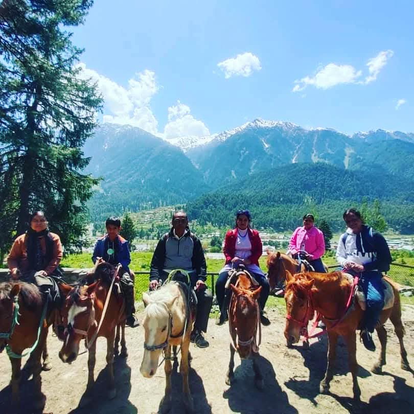 Pony ride to the meadows — Baisaran, Pahalgam